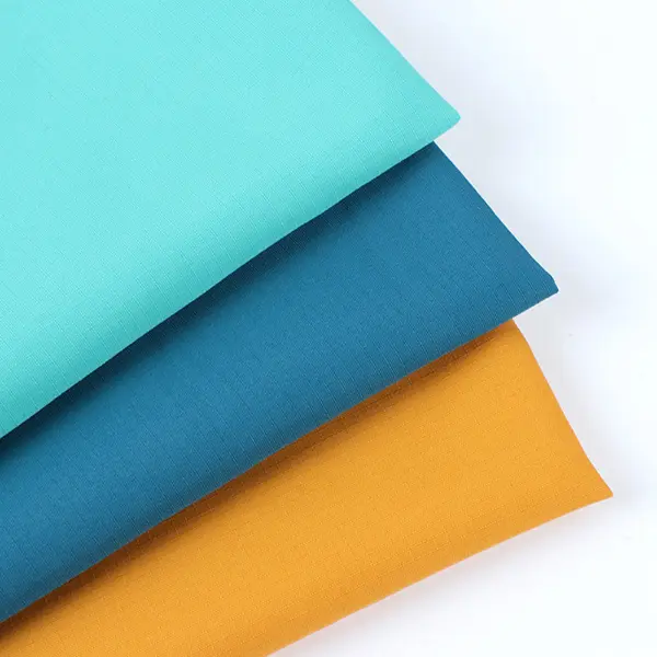 Nashe Textile udvider sin produktlinje af skjortestof ved at lancere nye multifunktionelle polyester skjortestoffer.